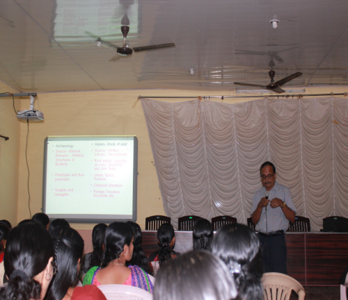 Prof: Krishnan, Head of the Department of MS UNIVERSITY, BARODA ADRESSING THE STUDENTS